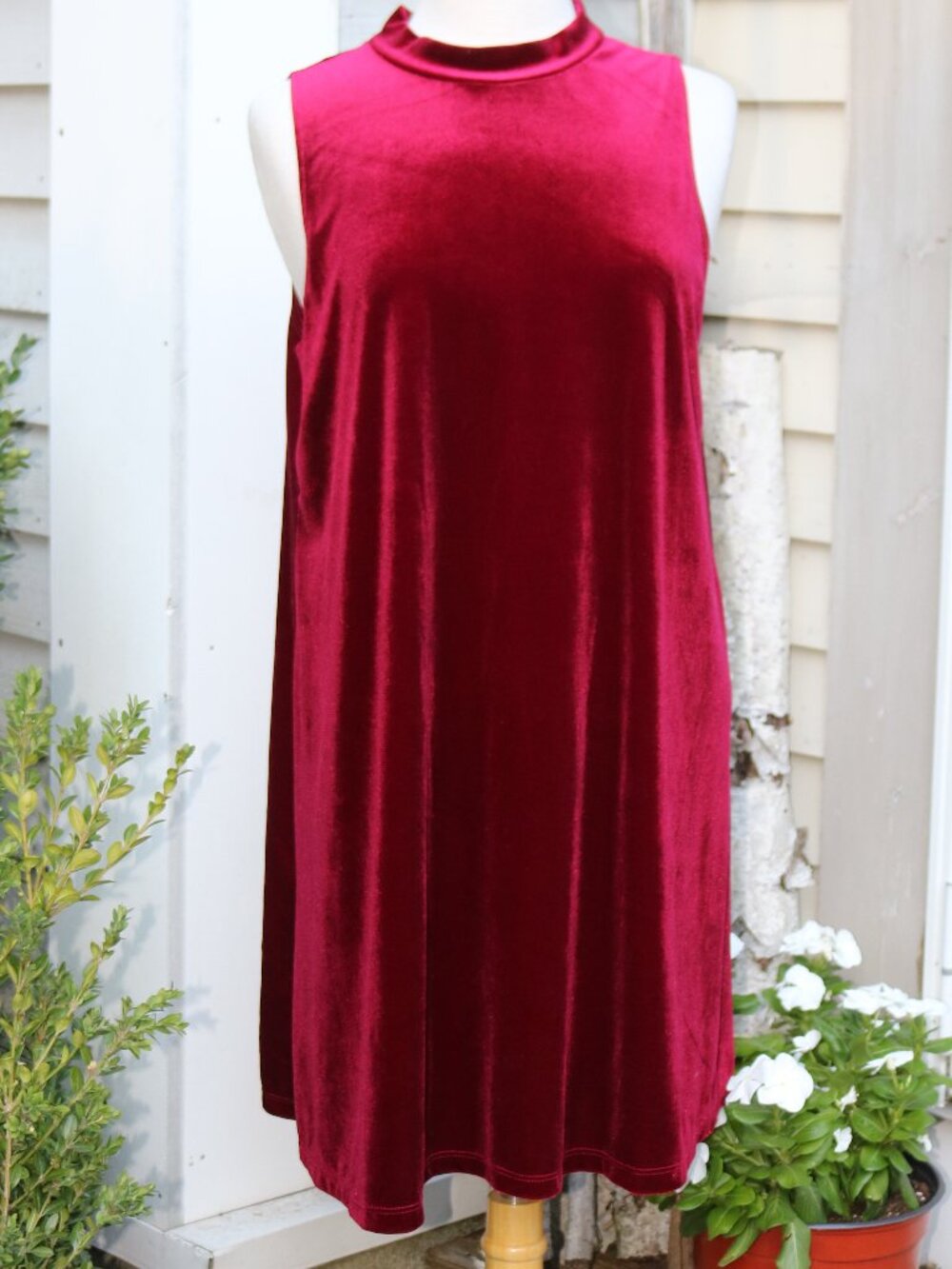 Nik and Nash Deep Red Stretch Velour Mock Turtleneck Sleeveless A-Line Dress PXL
